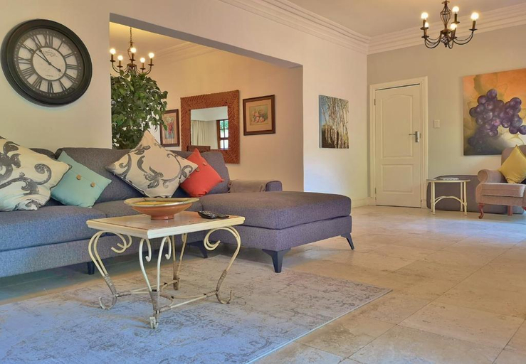 Public Area 5, Val d'Or Estate, Cape Winelands