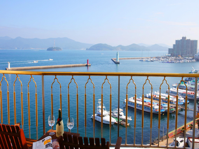 Tongyeong Bay Condo Hotel, Tongyeong
