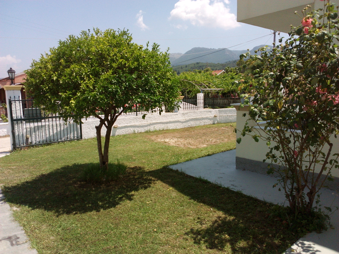 Others 3, Ammos, Ionian Islands