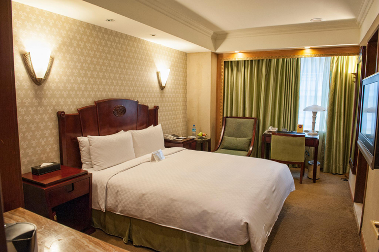 Bedroom 3, Royal Palace Hotel, Taipei City