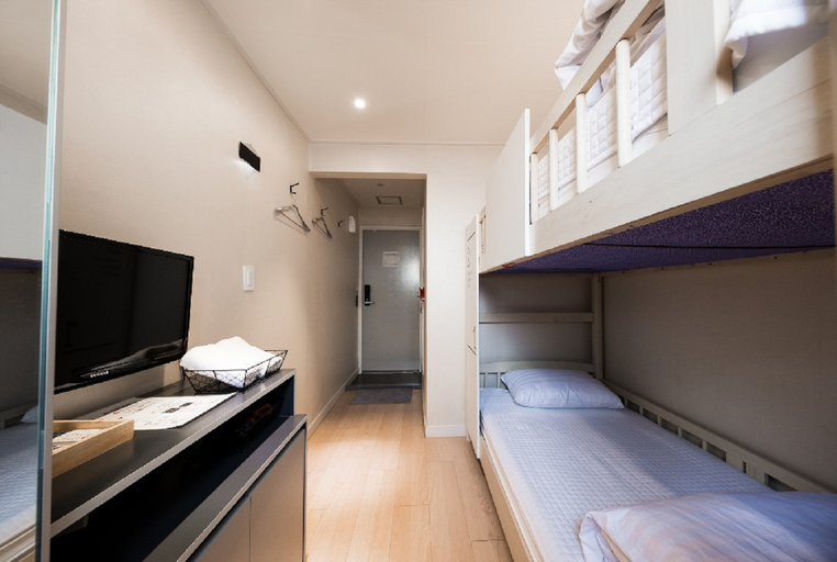 Bedroom 2, Lifein Insa, Jongno