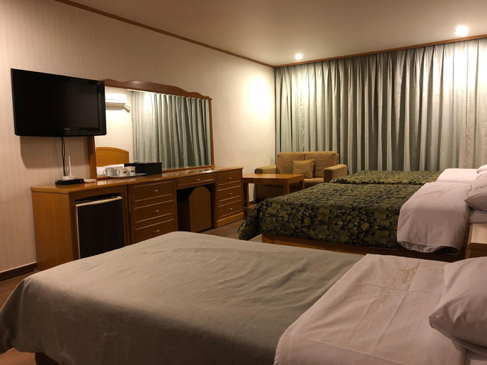 Bedroom 3, Gogoong Hotel, Jongno