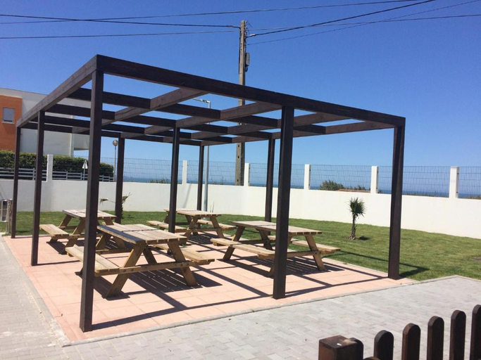 Others, Urban Art Camping, Peniche