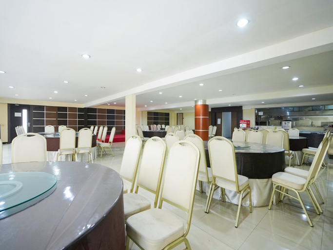 Others 2, Capital O 3102 Rollingstone Hotel, Surabaya