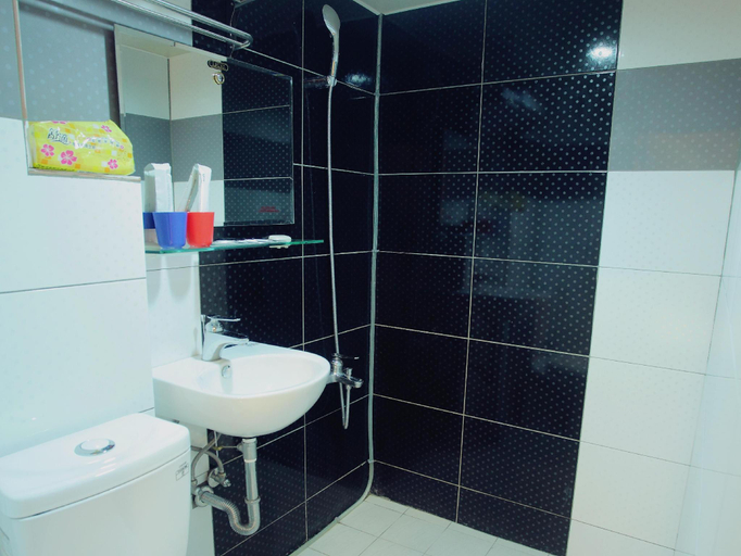 Bathroom 4, Fundi Guesthouse, Tainan