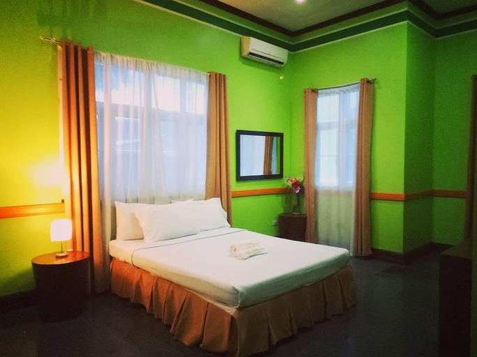 Bedroom 3, Villa Jhoana Resort, Angono