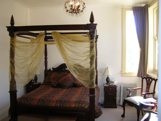 Bedroom 2, Manor Views Hotel, Waikato