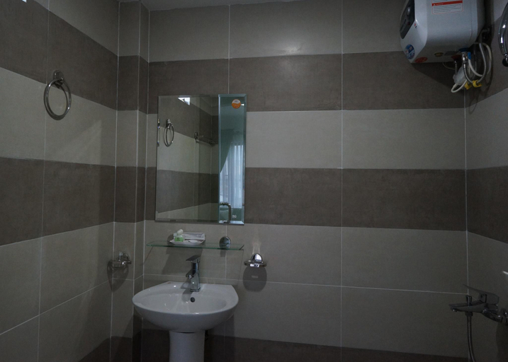 Bathroom 3, Poetic Hue Hotel, Huế