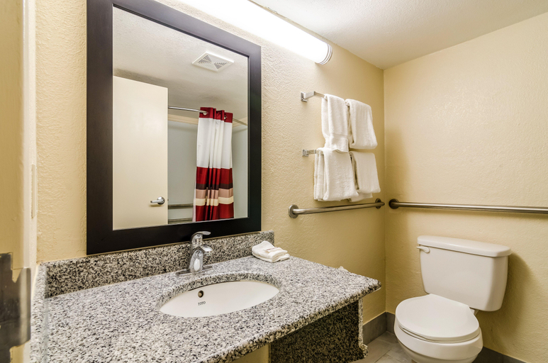 Bathroom 4, Red Roof PLUS+ Wichita East, Sedgwick