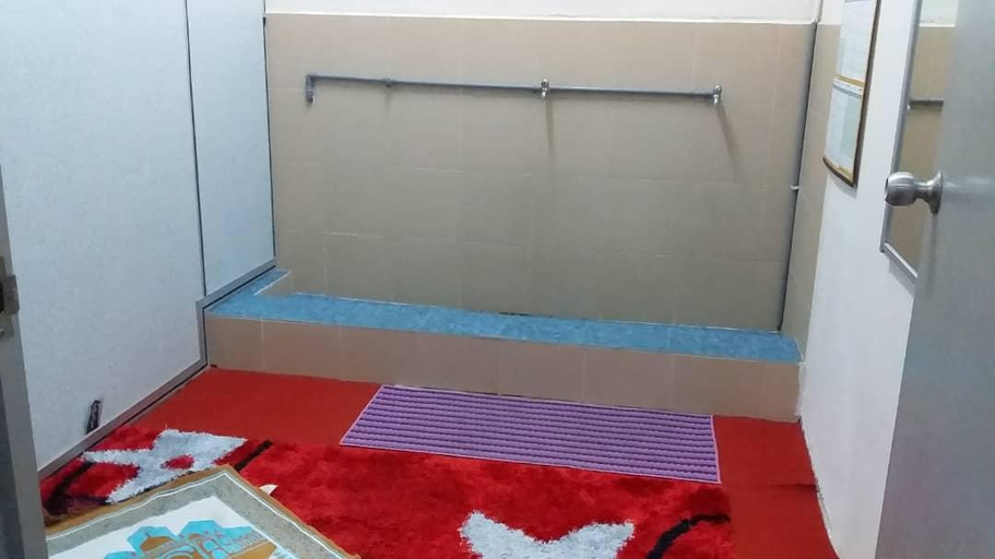 Bathroom 4, Hotel Bestari, Jasin
