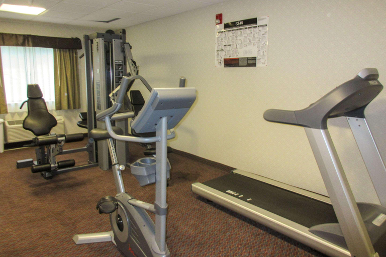 Others 5, Quality Inn Sawyer, Berrien