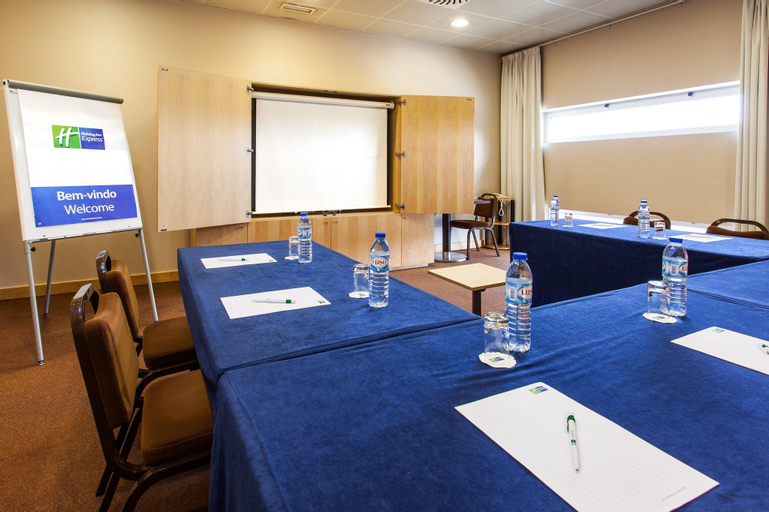 Holiday Inn Express Lisbon - Oeiras, Oeiras