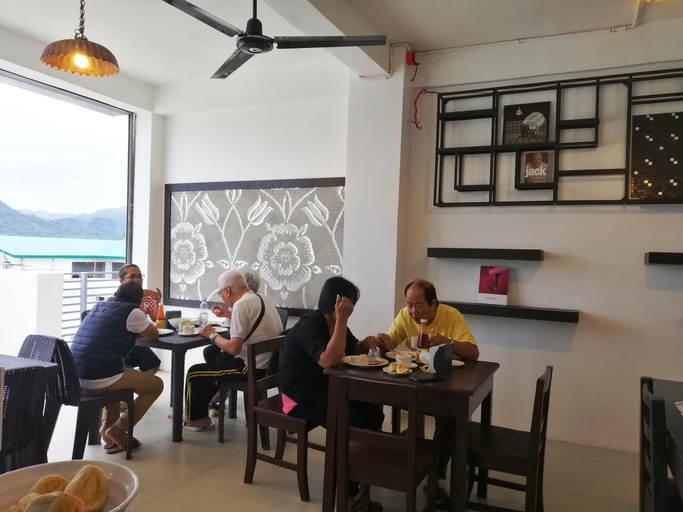 Food & Drinks 5, Rupert A, Baler