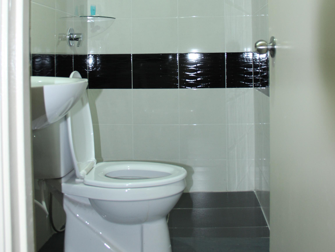Bathroom 4, Hotel Eastana, Kinta