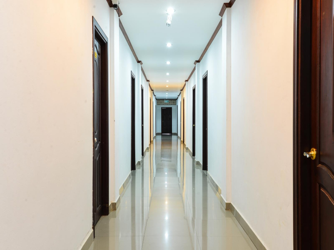 Public Area, Douangpraseuth Hotel, Vientiane