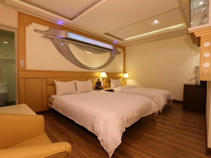 Bedroom 3, Kai Fu Hotel, Taoyuan
