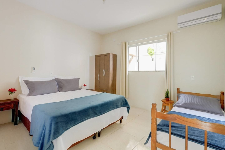 Bedroom 3, Origin Casa -2 Bedroom Beach House for up to 7, Palhoça