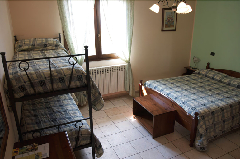 Bedroom 3, Agriturismo Salella, Salerno