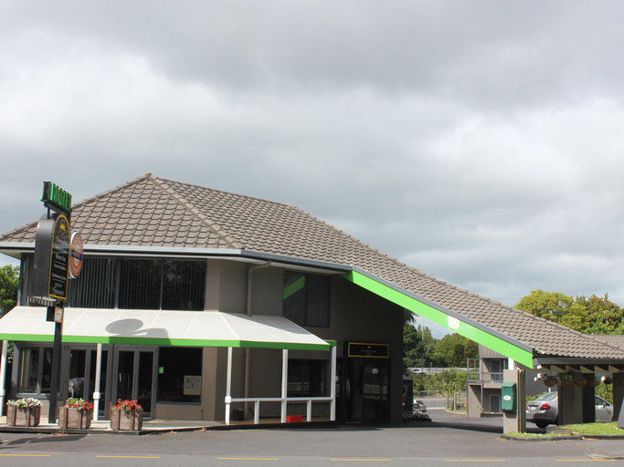 Exterior & Views 2, Motel 80, Waitakere