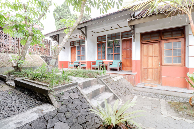 Exterior & Views 1, Satriafi Hotel by ZUZU (temporarily closed), Sleman