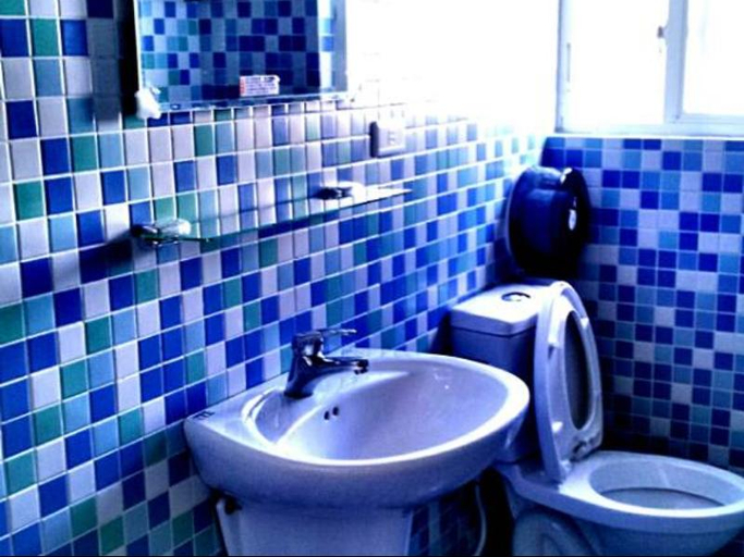 Bathroom, Jia Shin Hostel, Pingtung
