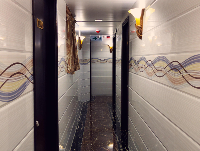 Public Area 4, Paris Guest House (E4, 10/F), Kowloon