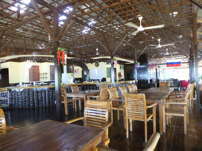 Food & Drinks, D'Coconut Island Resort, Mersing