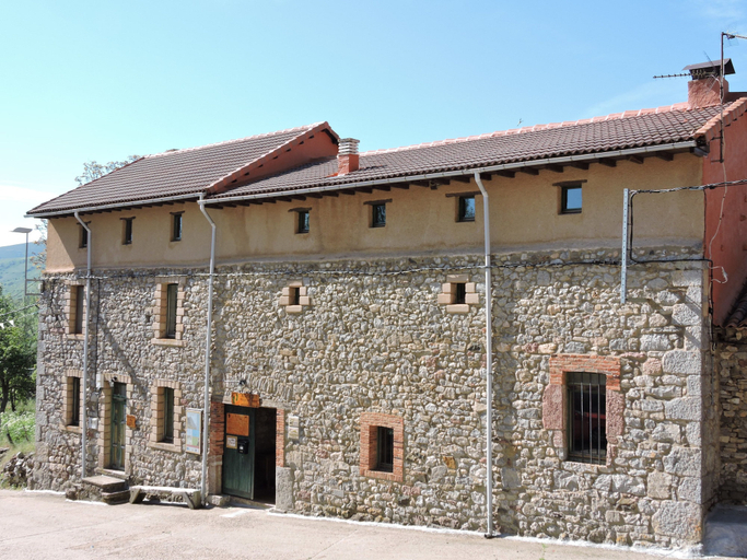 Exterior & Views 2, Albergue Valle de Arbas - Hostel, León