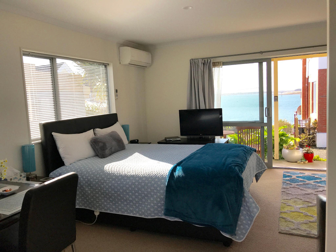 Bedroom 5, Bluff Ocean Vista Motel and Accommodation, Invercargill