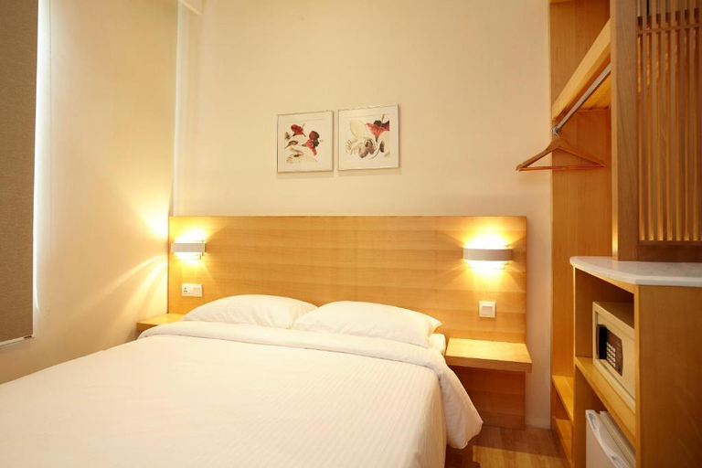 Bedroom 3, Hotel Six Seasons, Kuala Lumpur
