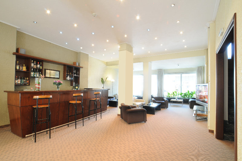 Public Area 2, John's Hotel, Central Greece