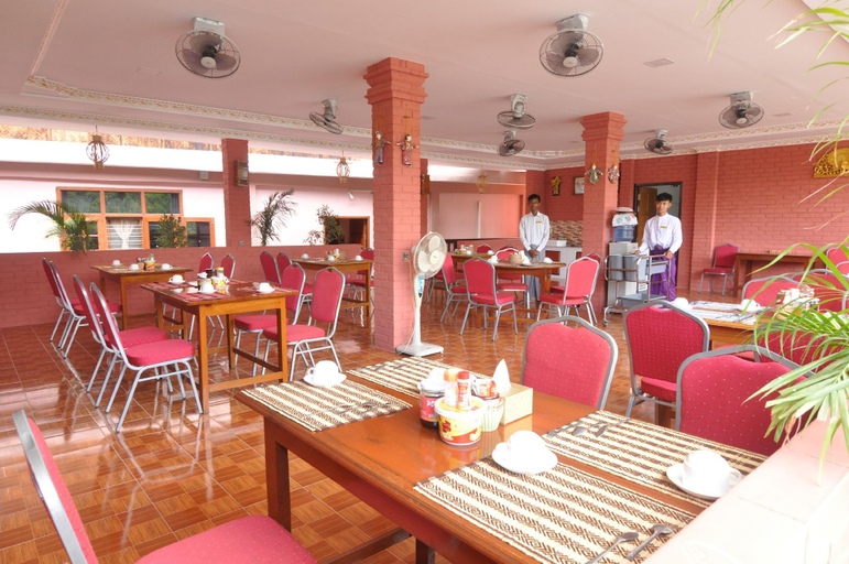 Food & Drinks 5, Shwe Nadi Guest House, Myingyan