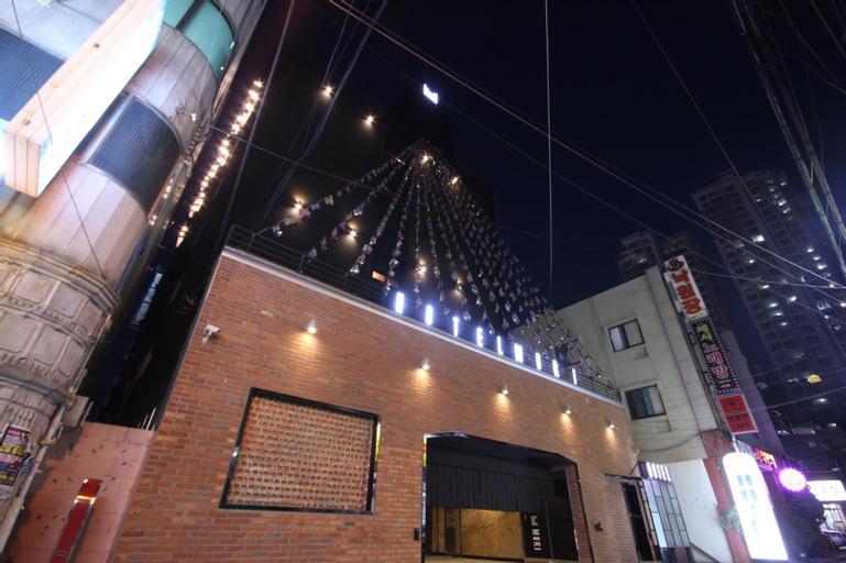 Hotel Muri Busan, Nam
