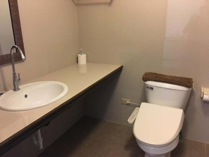 Bathroom 3, Himawari Hotel, Saipan