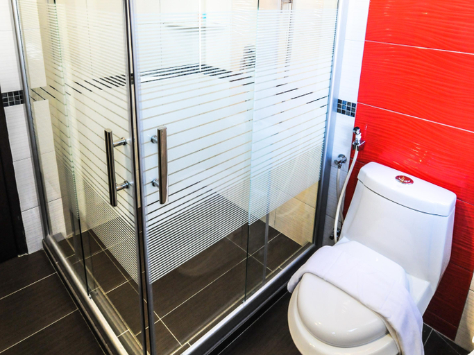 Bathroom 4, K Garden Hotel Parit Buntar, Kerian