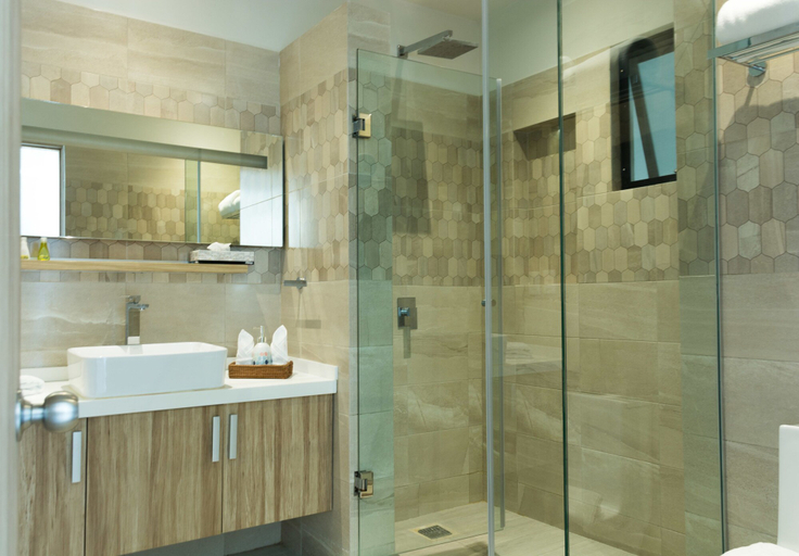 Bathroom 5, Opal Suites Apartments, Cozumel