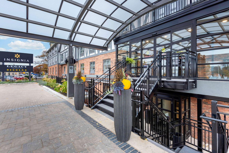 The Insignia Hotel, Sarnia, a Tribute Portfolio Hotel, Lambton
