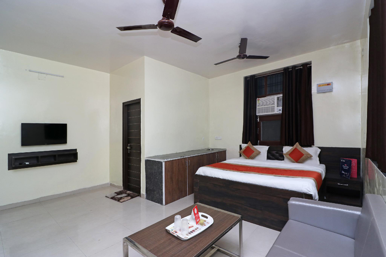 OYO 20024 Hotel Star Court, Faridabad