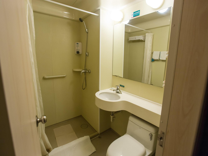 Bathroom 4, Jinjiang Inn Shanghai Zhuanqiao, Shanghai