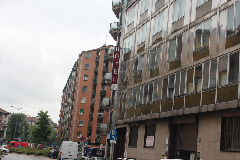 Exterior & Views 2, Hotel Giacosa, Milano
