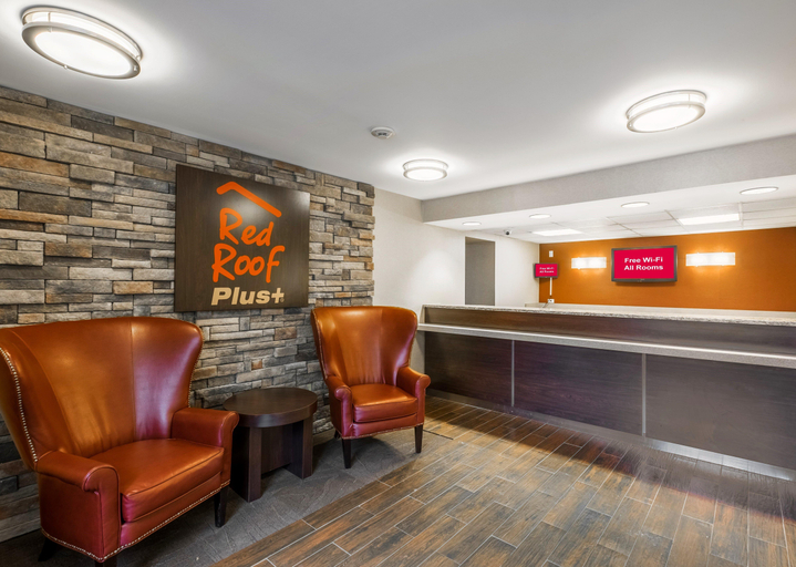 Public Area 3, Red Roof PLUS+ South Deerfield – Amherst, Franklin