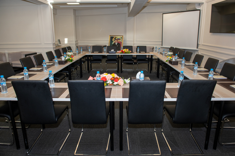Business Facilities 5, Nj Hotel Rabat, Rabat