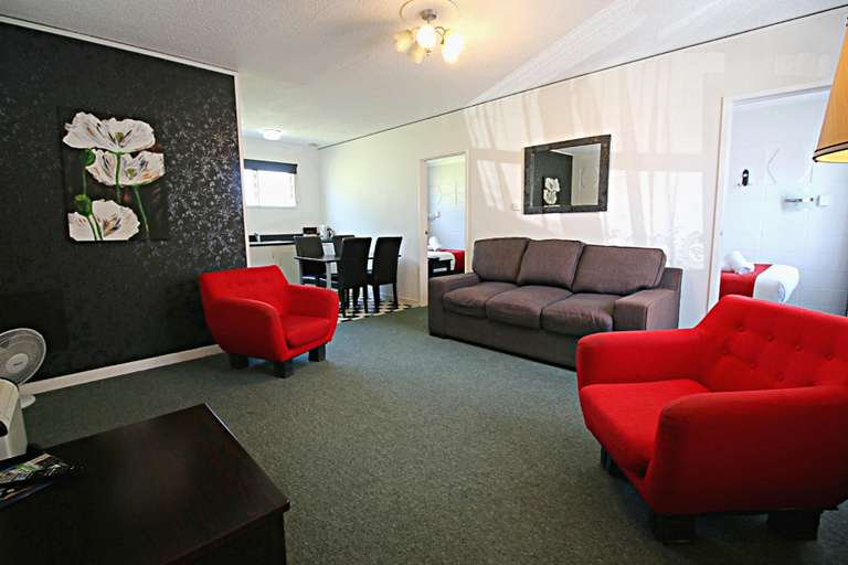 Public Area 2, Forgotten World Motel, Ruapehu