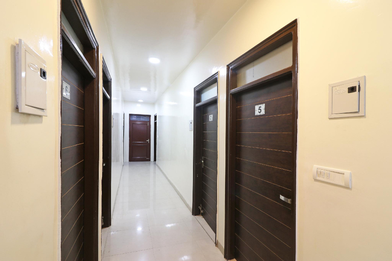 OYO 20024 Hotel Star Court, Faridabad