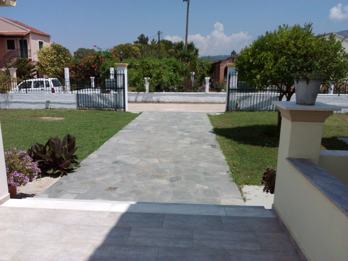 Others 5, Ammos, Ionian Islands