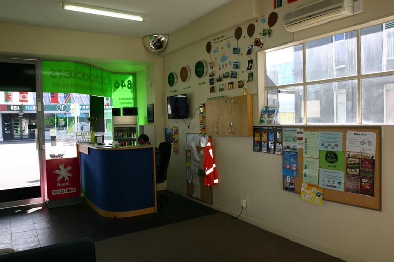 Public Area 2, Backpackers Central Hamilton, Hamilton