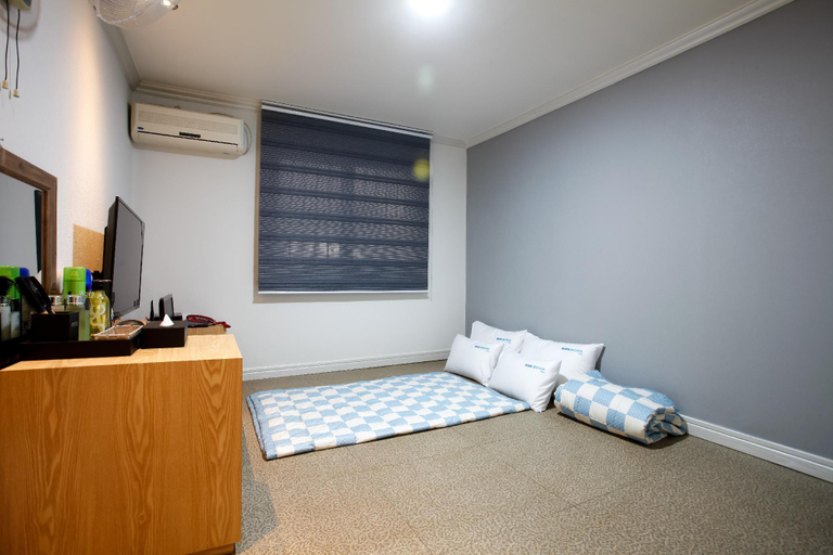 Others 5, Gwangan Bluemoon Motel, Suyeong