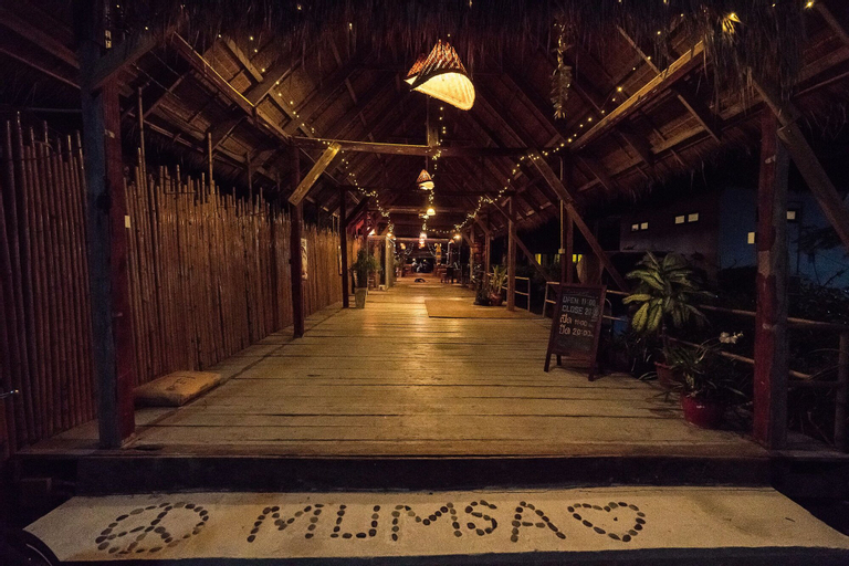 Mumsa Beach Resort & Restaurant, Thap Sakae