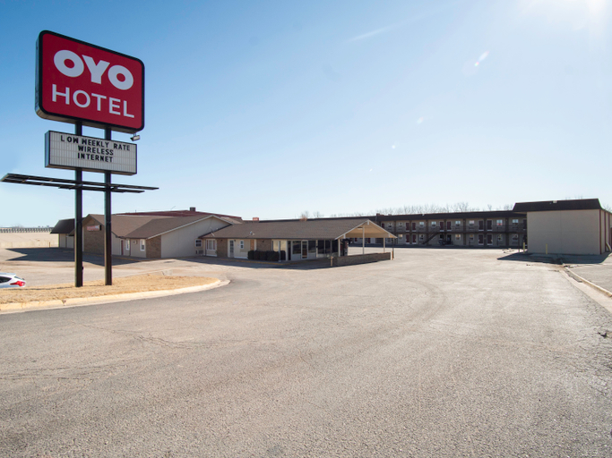 Public Area 1, Nendels Inn & Suites, Ford