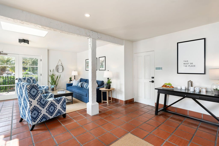 Public Area 2, Mason Beach Inn, Santa Barbara